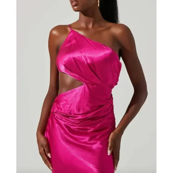 ASTR THE LABEL Martina Satin Cutout One Shoulder Midi Dress | M, Fuchsia Pink - Picture 5 of 8